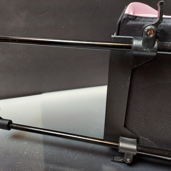 Hello Kitty roll on duffel locking handle carry on - Picture 6 of 6